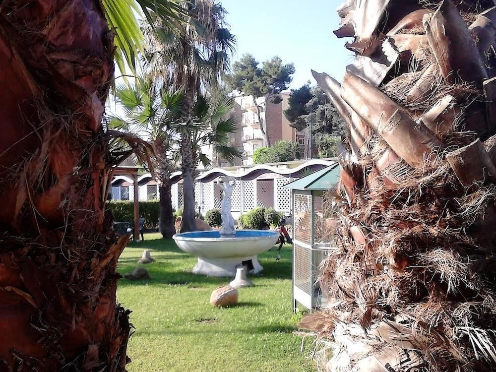 Hotel Federico II Наполи Екстериор снимка